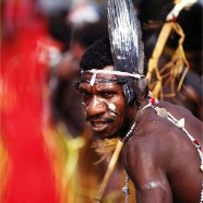 Kapuauka native perform war dance